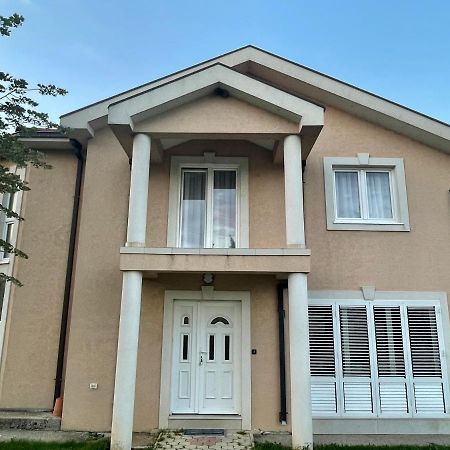 Hotel Royal Garden Nikšić Екстериор снимка