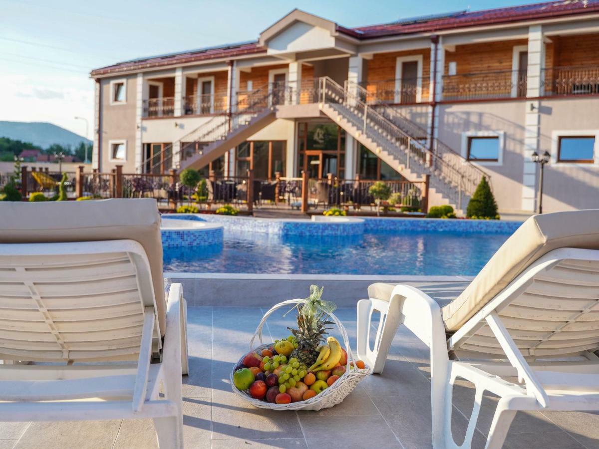 Hotel Royal Garden Nikšić Екстериор снимка