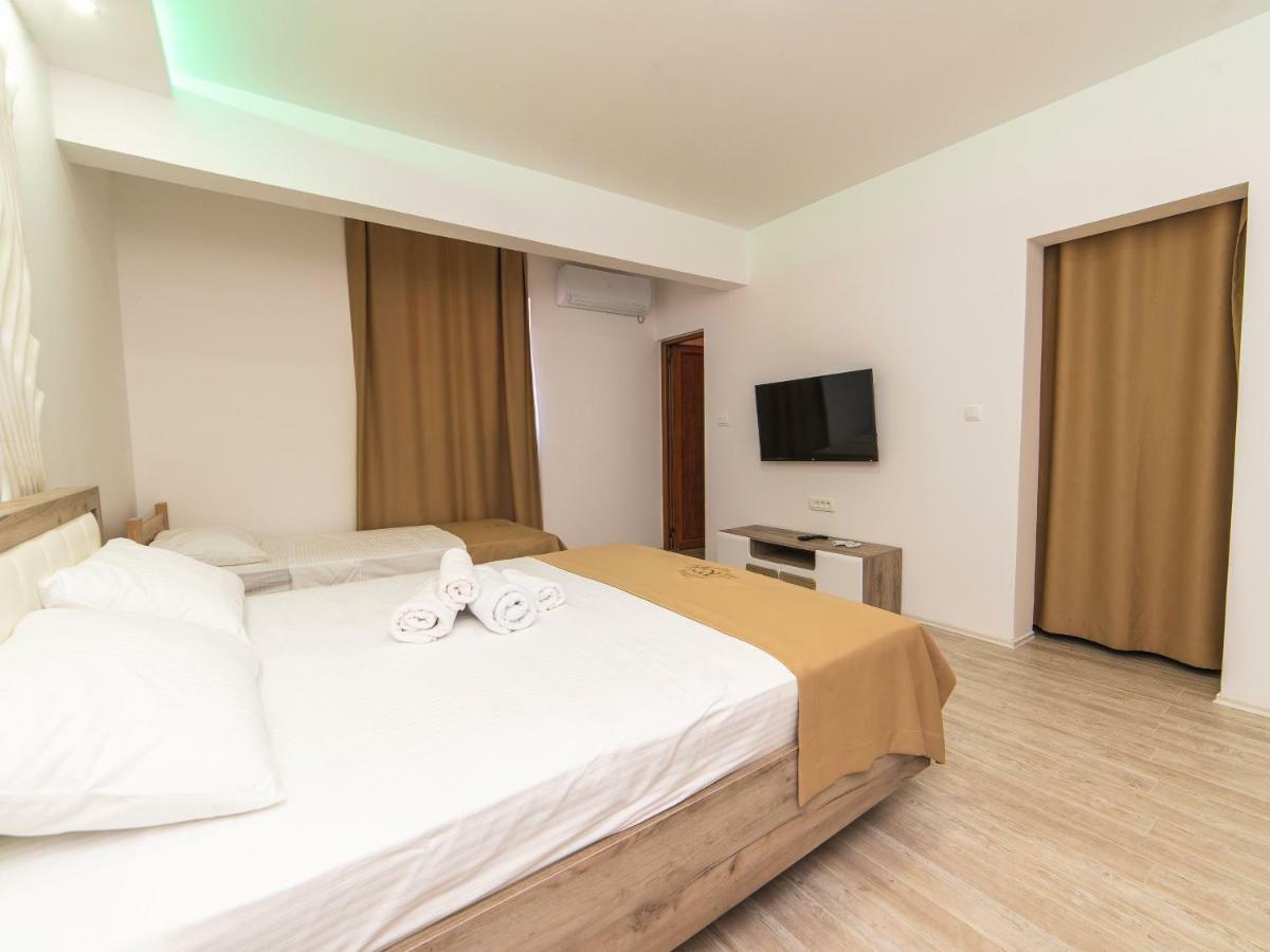 Hotel Royal Garden Nikšić Екстериор снимка
