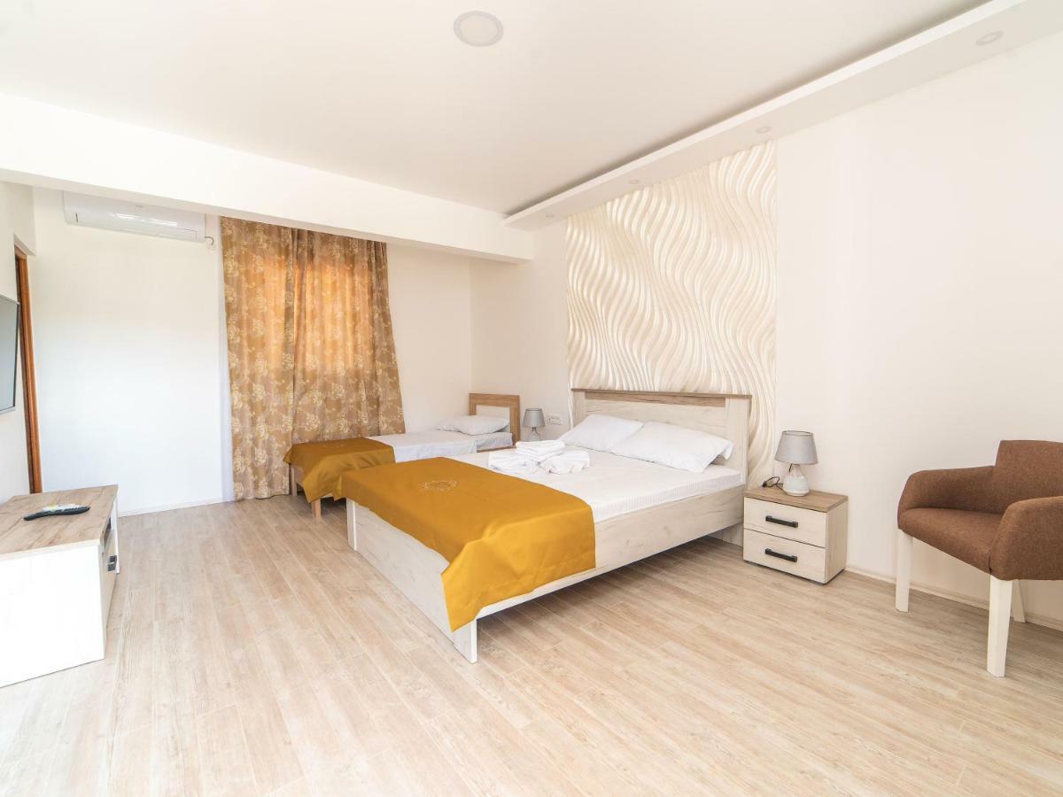 Hotel Royal Garden Nikšić Екстериор снимка