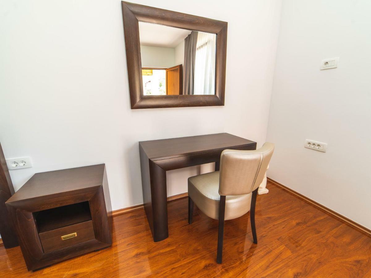 Hotel Royal Garden Nikšić Екстериор снимка